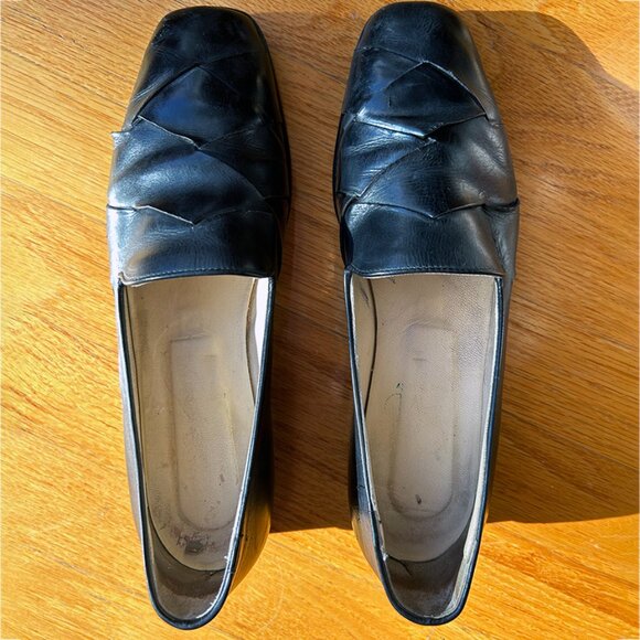 Joan & David Black Woven Loafers - Picture 4 of 7